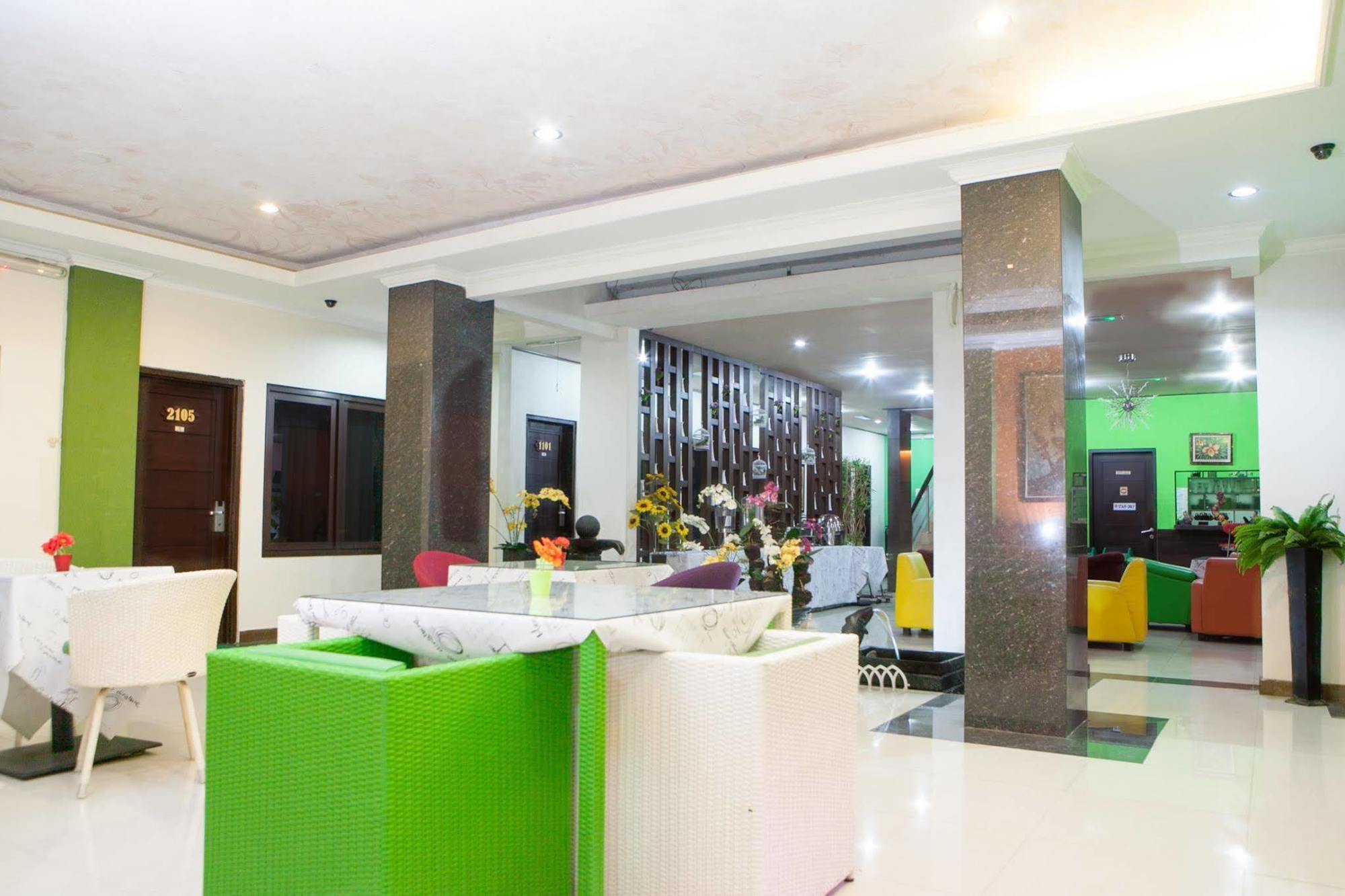 Reddoorz Plus @ Talaga Bodas Bandung Exterior photo
